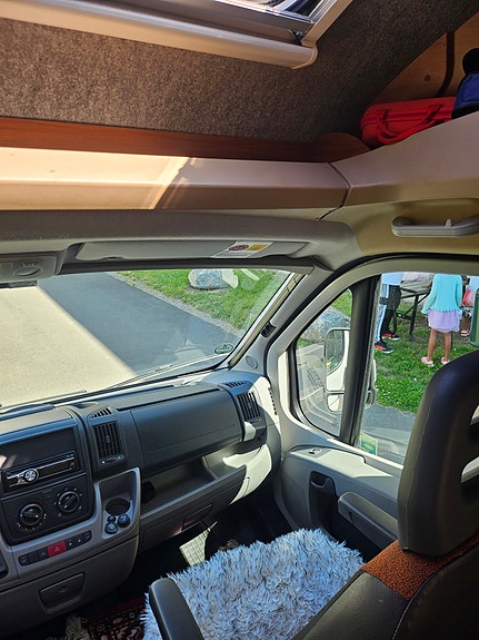 Knaus R21 14 of 27