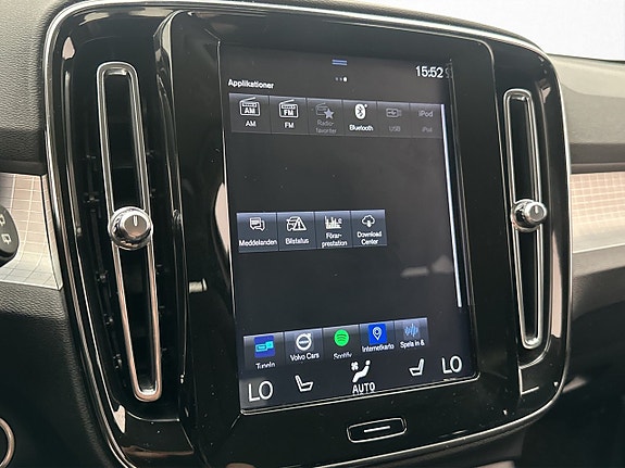 Volvo XC40 16 of 30
