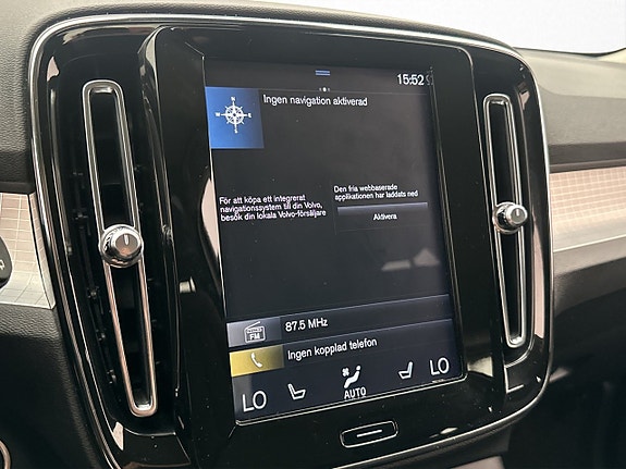 Volvo XC40 15 of 30