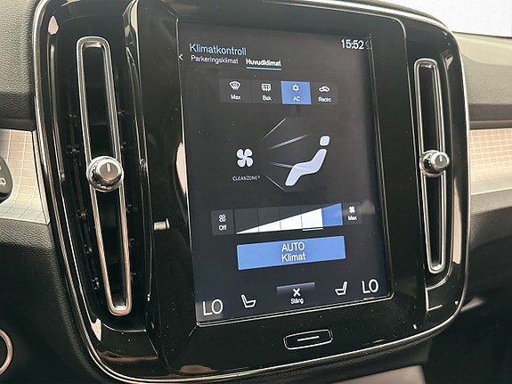Volvo XC40 18 of 30