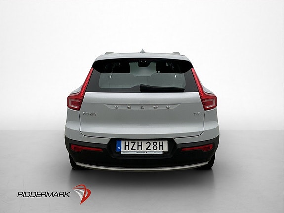 Volvo XC40 6 of 30