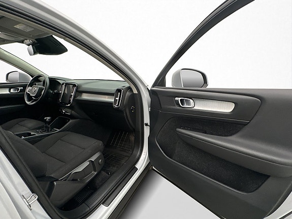 Volvo XC40 22 of 30