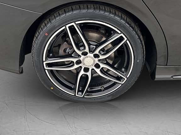 Mercedes-Benz CLA220 d 28 of 30