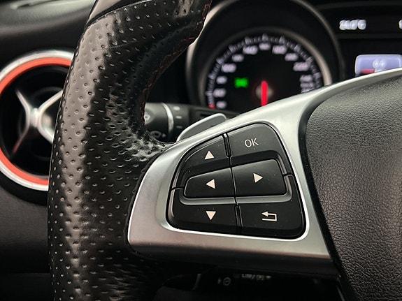 Mercedes-Benz CLA220 d 16 of 30
