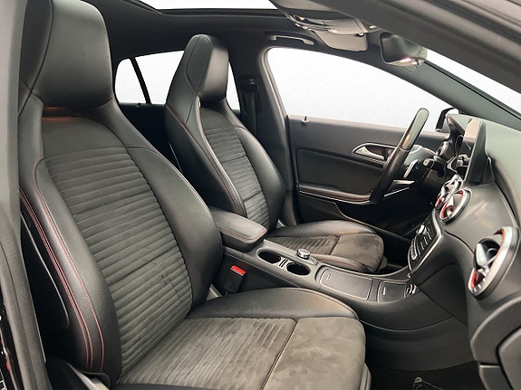 Mercedes-Benz CLA220 d 24 of 30