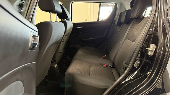 Suzuki Swift 17 of 17