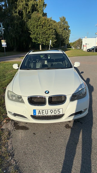 BMW 320d 4 of 7