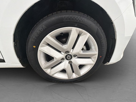 Renault Clio 30 of 30
