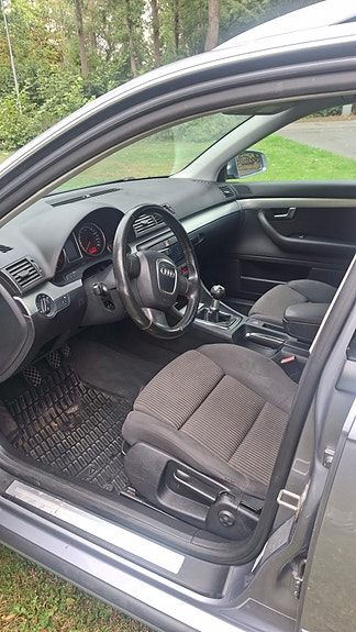 Audi A4 5 of 9
