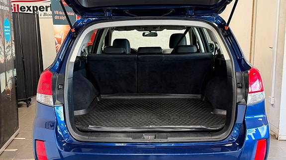 Subaru Outback 6 of 16