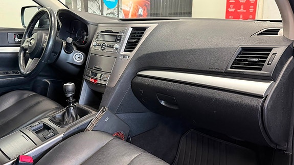 Subaru Outback 12 of 16