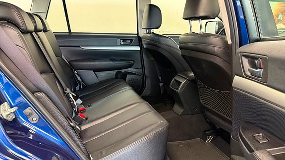 Subaru Outback 11 of 16