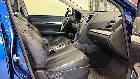 Subaru Outback 13 of 16