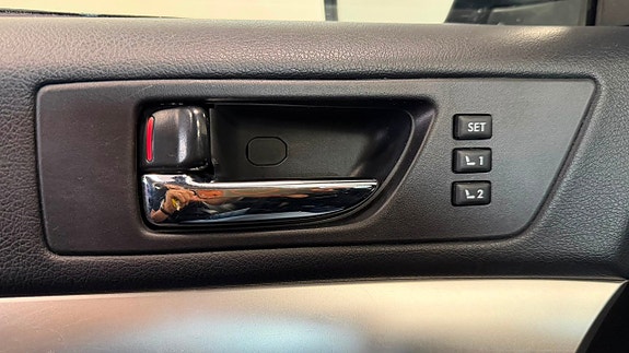 Subaru Outback 10 of 16