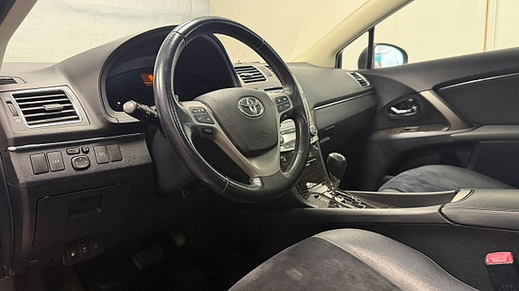 Toyota Avensis 12 of 23