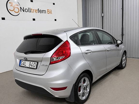Ford Fiesta 5 of 21