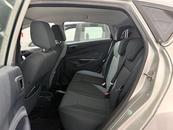Ford Fiesta 16 of 21