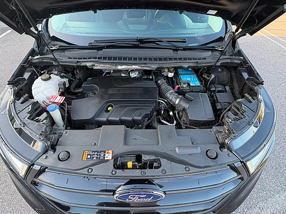 Ford Edge 13 of 18