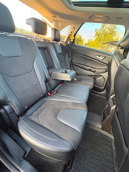 Ford Edge 16 of 18