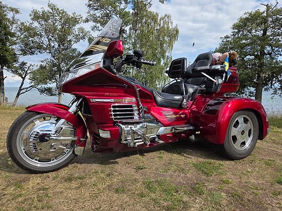 Honda GL1500 SE Gold Wing 4 of 6