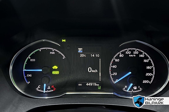 Toyota Yaris 10 of 18
