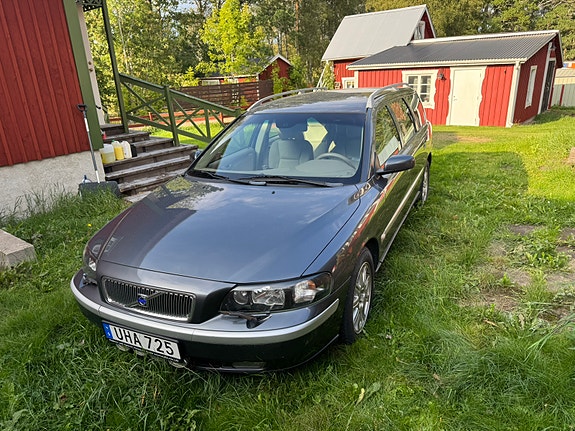 Volvo V70 4 of 7