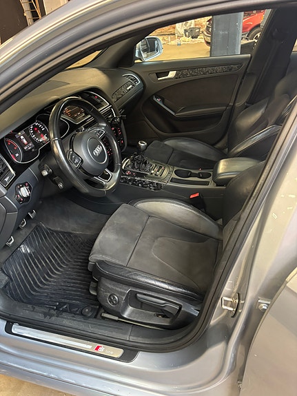 Audi A4 9 of 12