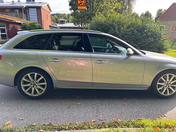 Audi A4 5 of 12