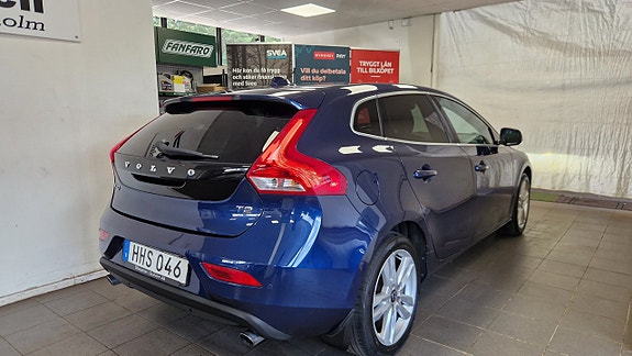 Volvo V40 4 of 20