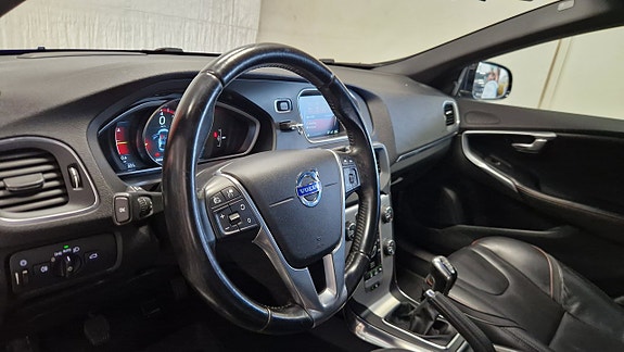 Volvo V40 10 of 20