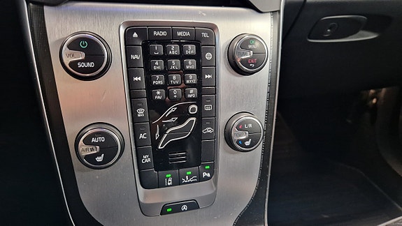 Volvo V40 18 of 20