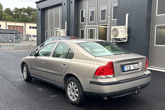 Volvo S60 5 of 15