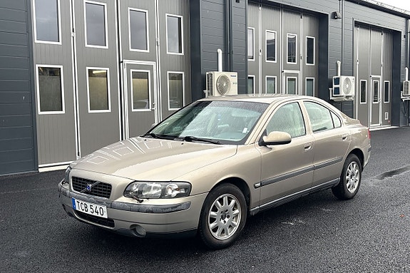 Volvo S60 3 of 15