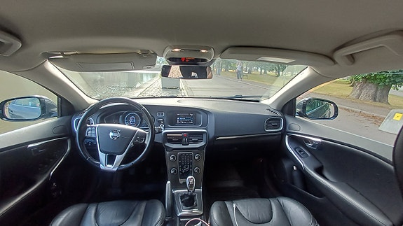 Volvo V40 6 of 10