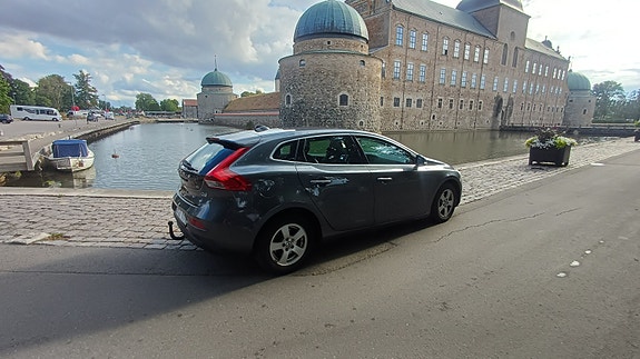 Volvo V40 3 of 10