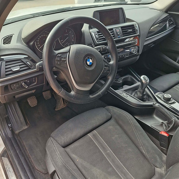 BMW 116d 3 of 4