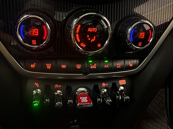 MINI Countryman Cooper 23 of 30