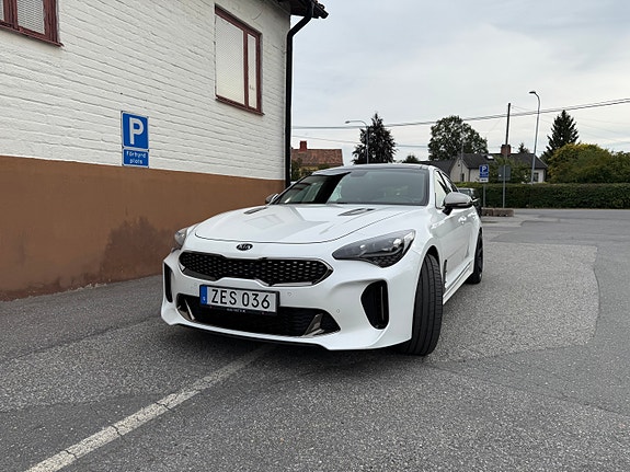 Kia Stinger 12 of 26