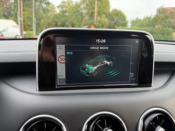 Kia Stinger 25 of 26