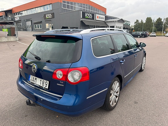 Volkswagen Passat 5 of 13