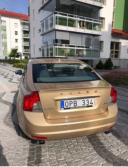 Volvo S40 2 of 6