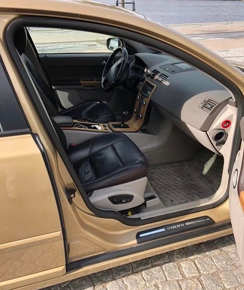 Volvo S40 5 of 6