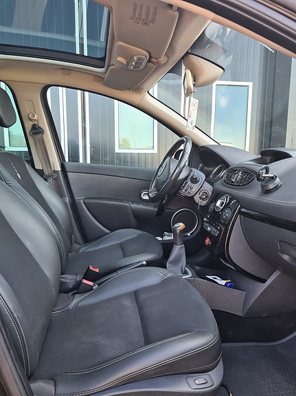 Renault Clio 10 of 10