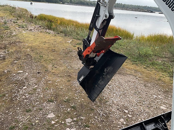 Bobcat E20z Zerotail med Powertilt o  hydraulisk Clamp 6 of 12