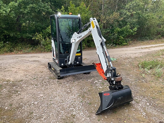 Bobcat E20z Zerotail med Powertilt o  hydraulisk Clamp 3 of 12
