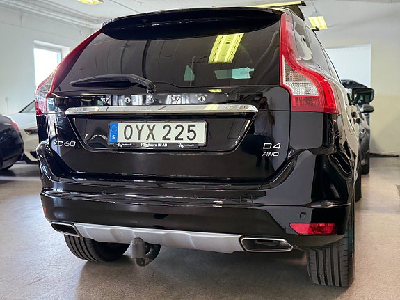 Volvo XC60 9 of 14