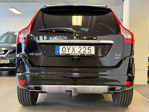 Volvo XC60 7 of 14