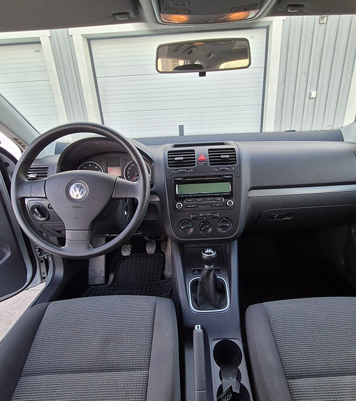 Volkswagen Golf V 7 of 11