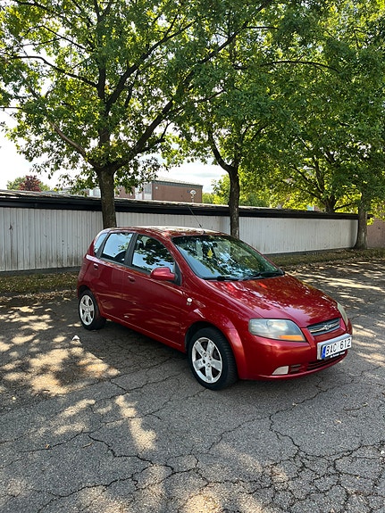 Chevrolet Kalos 2 of 7