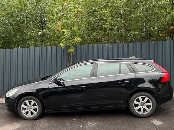 Volvo V60 4 of 13